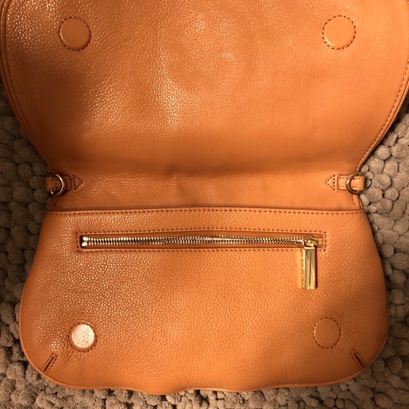 Beige Tory Burch Gold Chain Shoulder Bag/Clutch - Picture 3 of 3